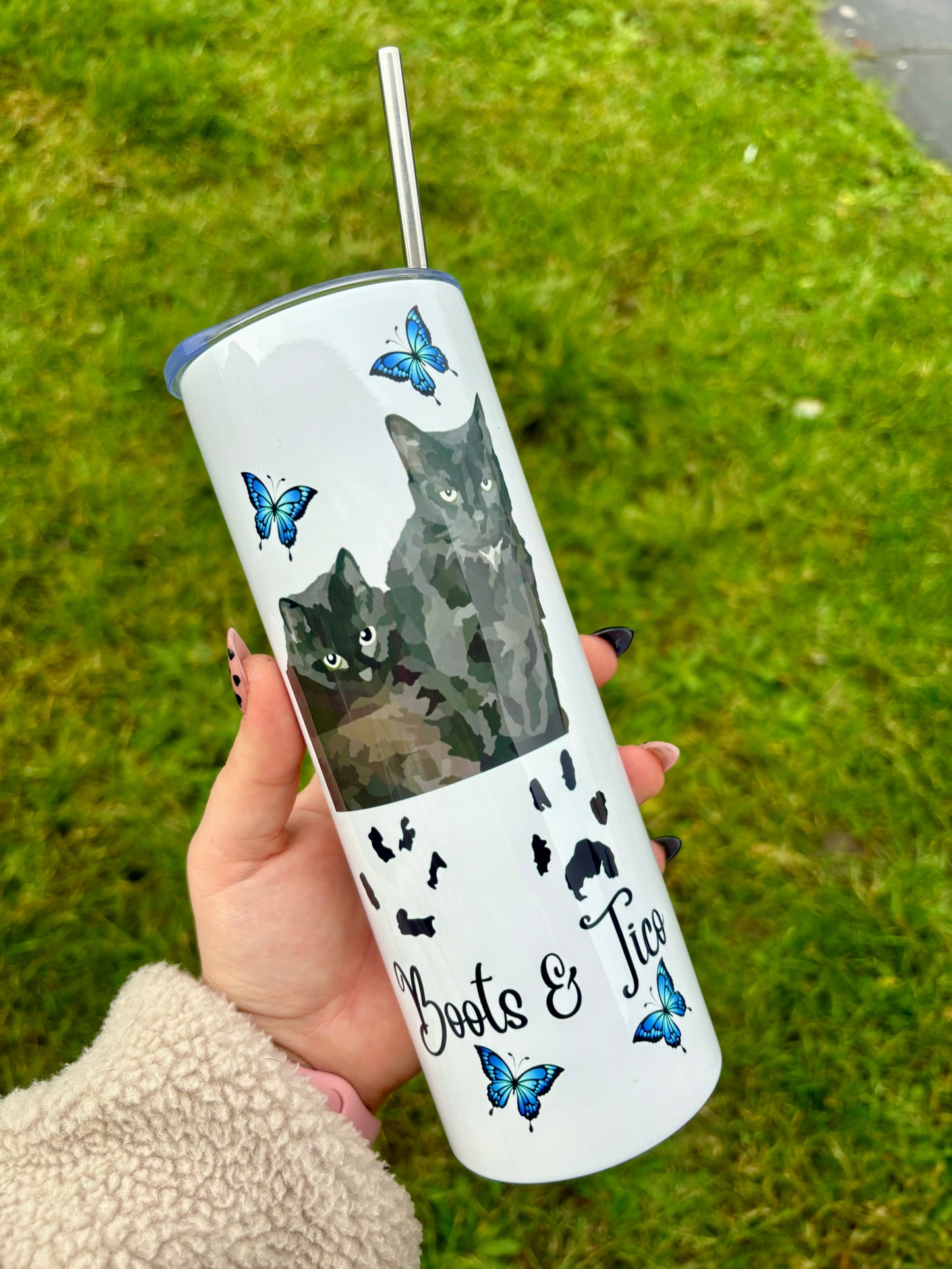 Custom pet portrait illustrated tumbler