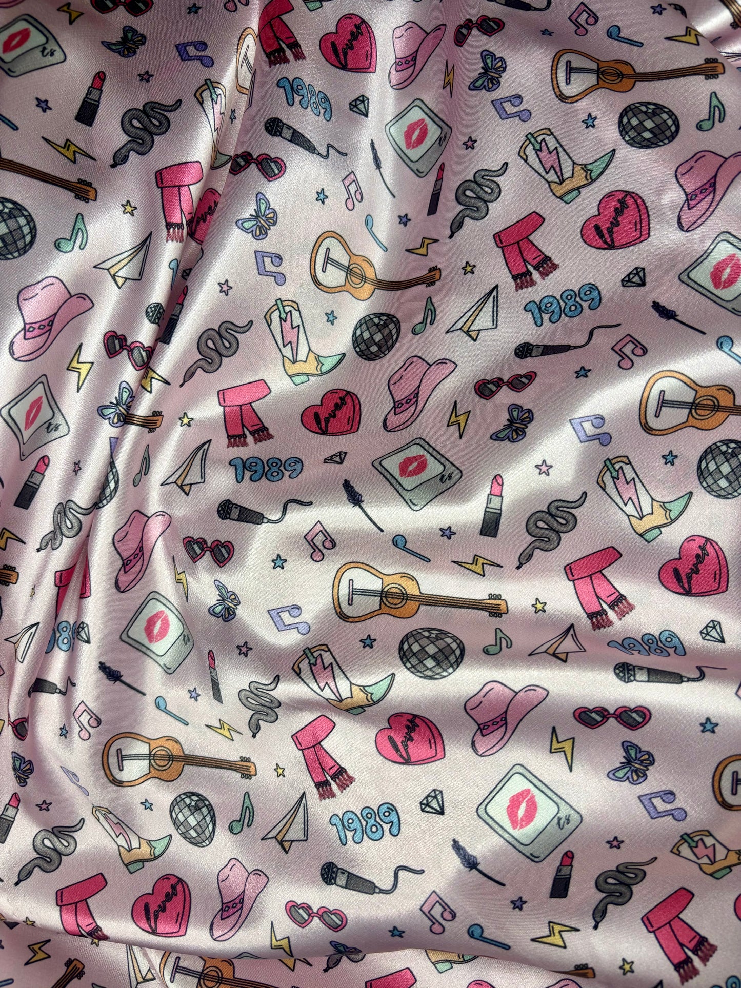 Swift Icons headscarf faux silk fabric