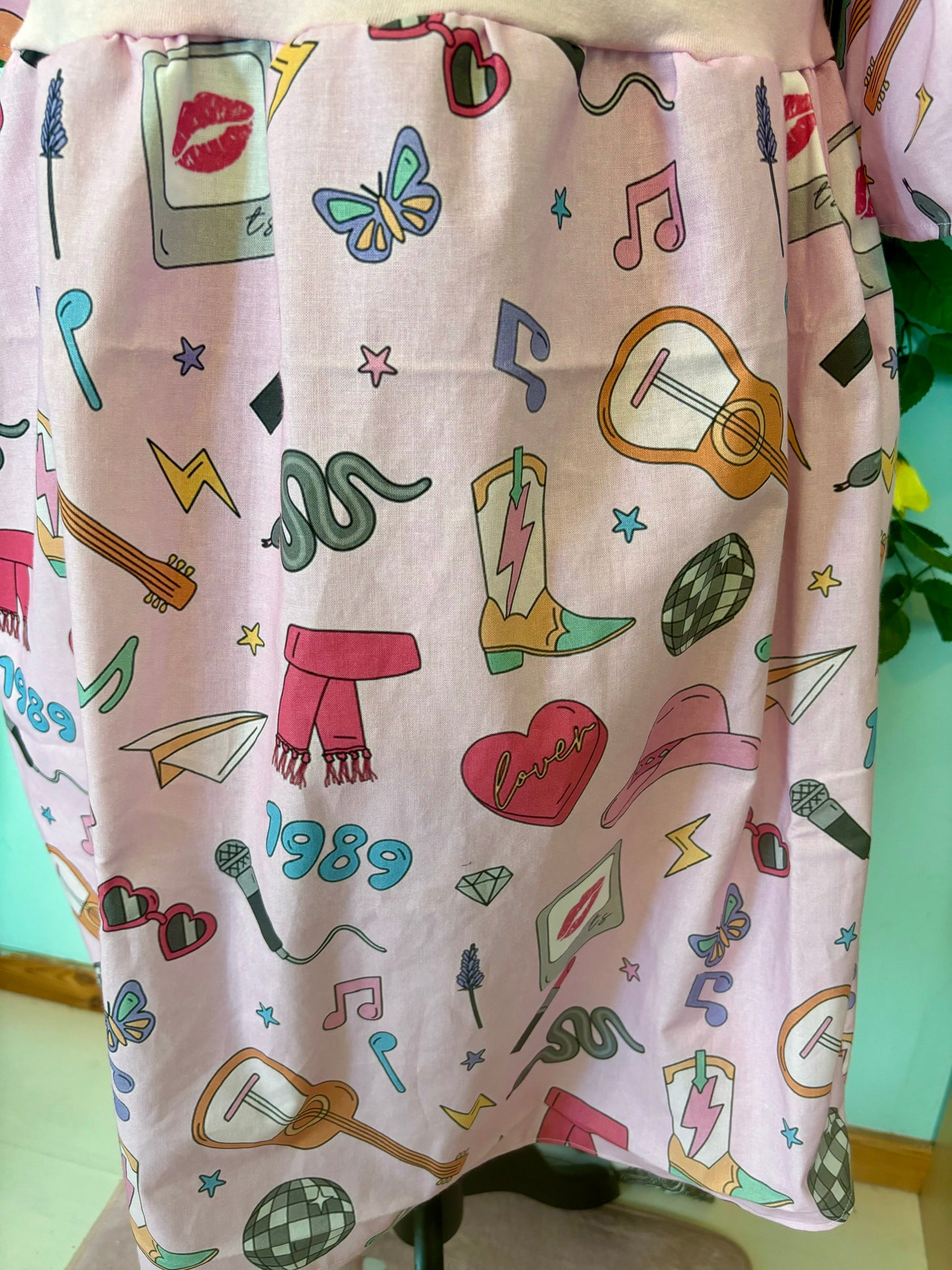 Swift Icons Smock Dress with printed bodice - free pockets