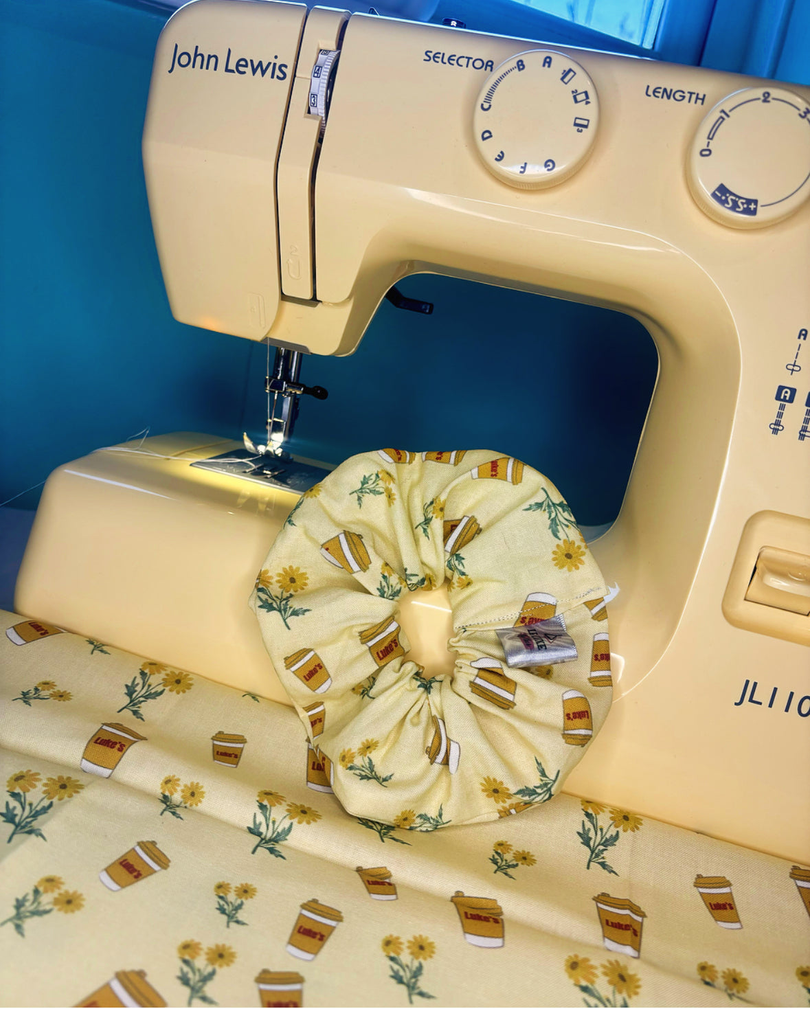 GG Scrunchie - printed on 100% woven organic calico cotton