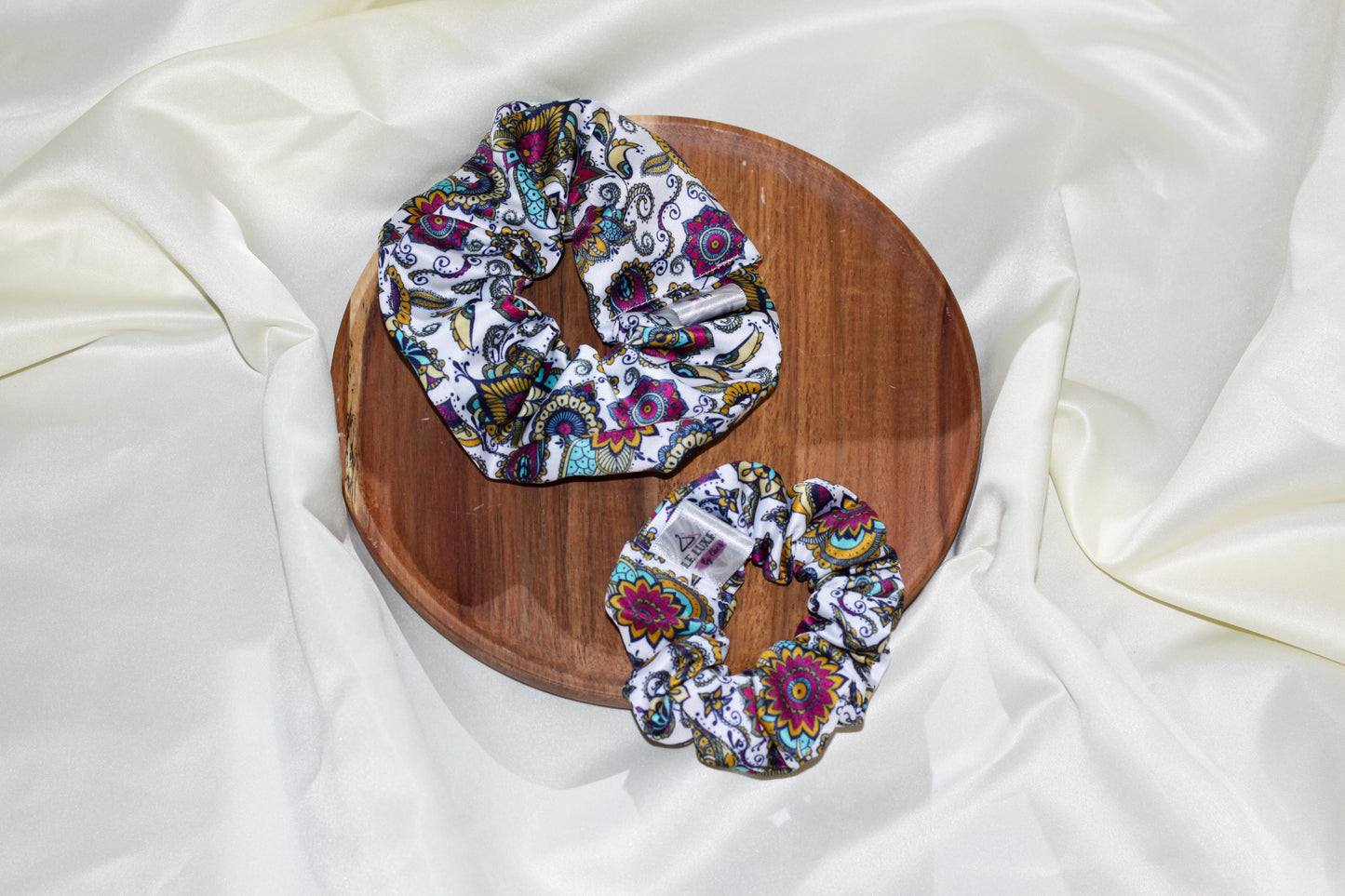 COTTON Paisley Scrunchie