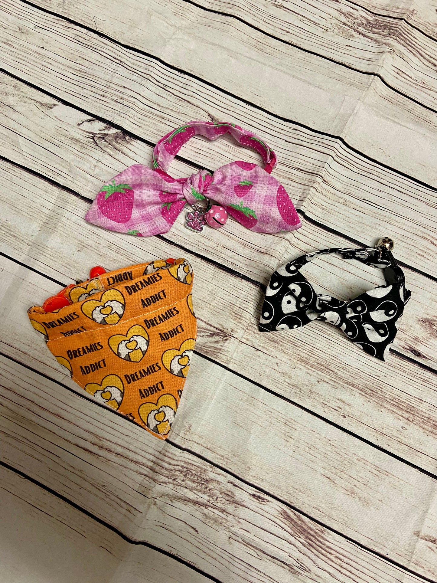 Cat trad bow, collar and name tag - Yin Yang fabric