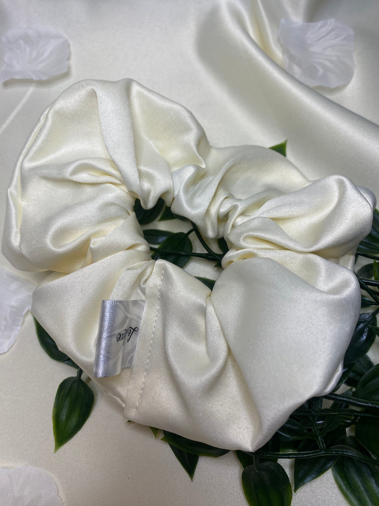 Vanilla - premium duchess silk scrunchie