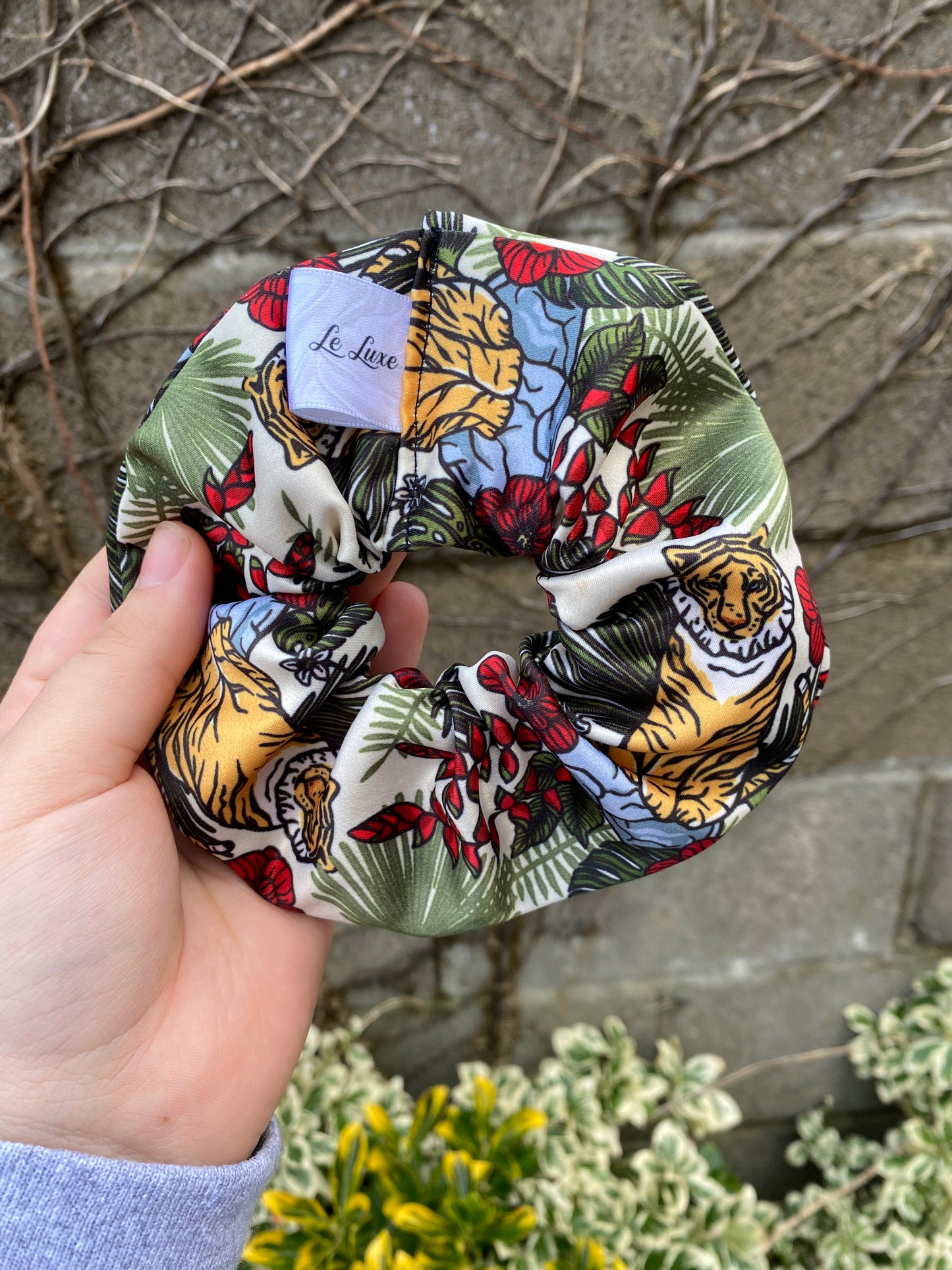The Jungle premium duchess silk scrunchie