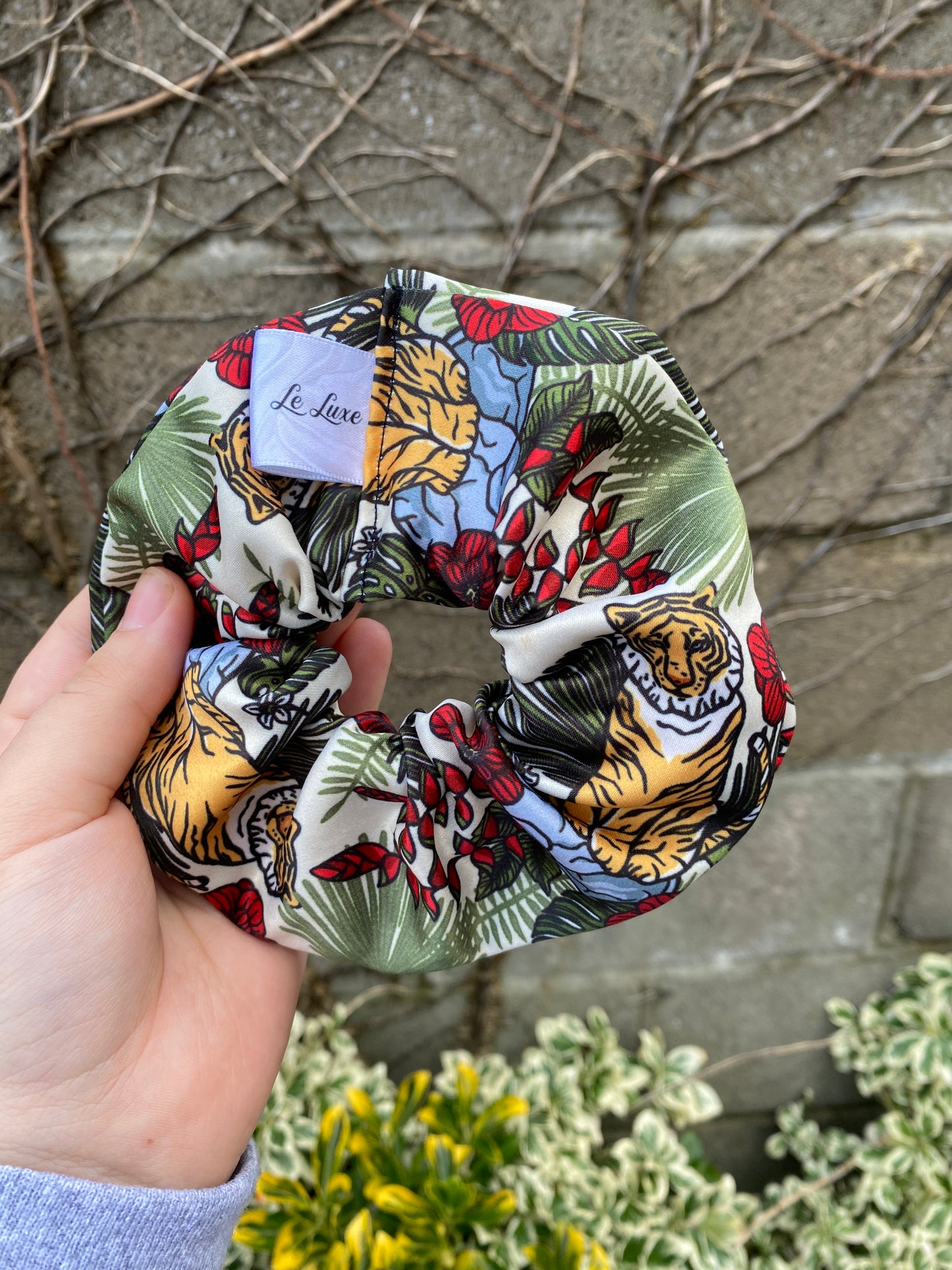 The Jungle premium duchess silk scrunchie