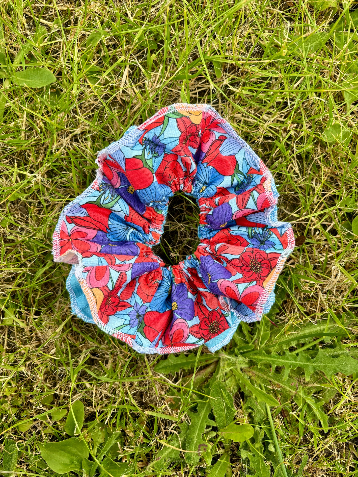 Double layered scrunchie - Floral Garden fabric