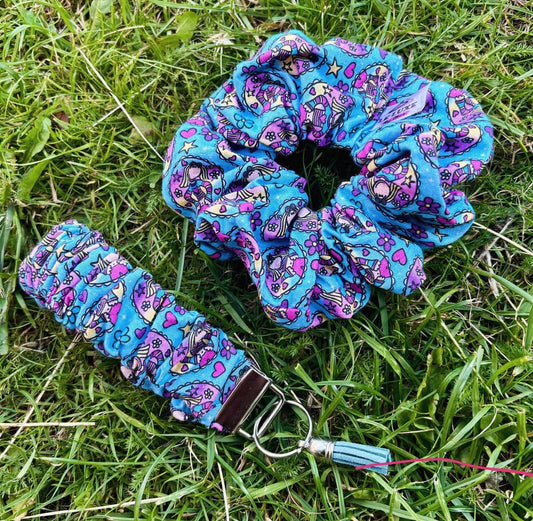 Mystery matchy wristlet and scrunchie bundle - Friday deal