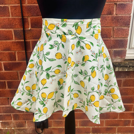 (Skater Skirt/Full Circle Skirt - lemons fabric