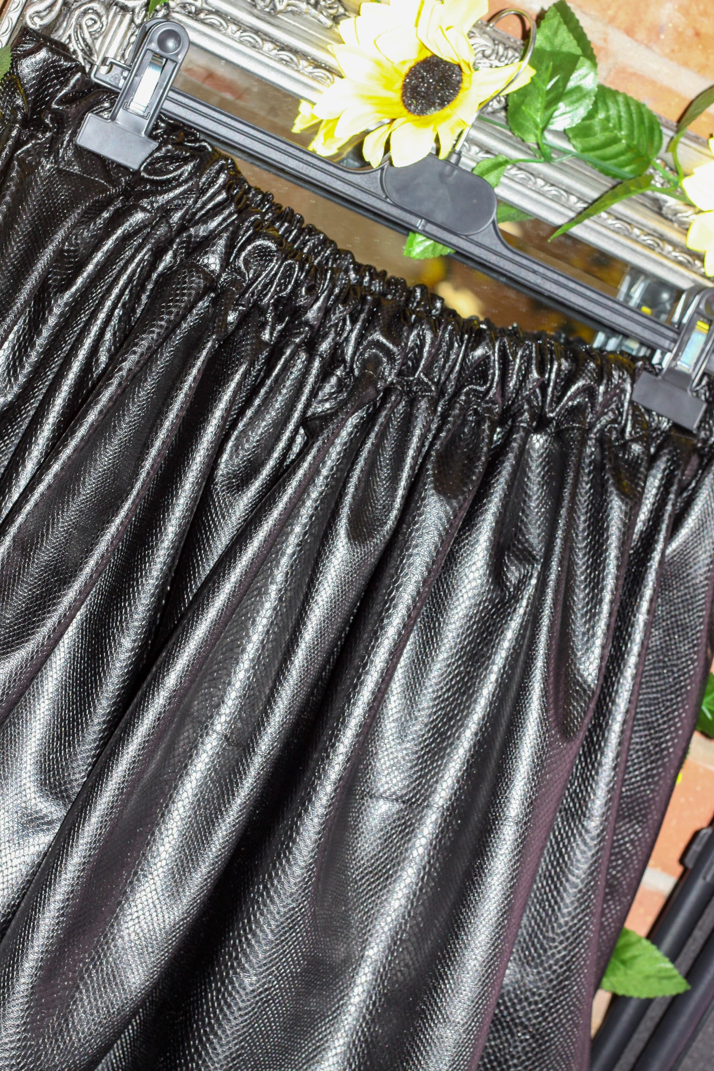 Alligator embossed faux leather Skirt